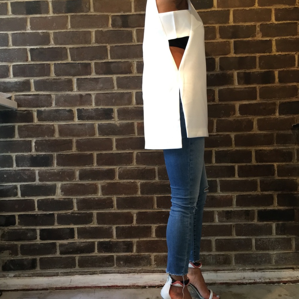 Women’s Sleeveless Cut Out Top White